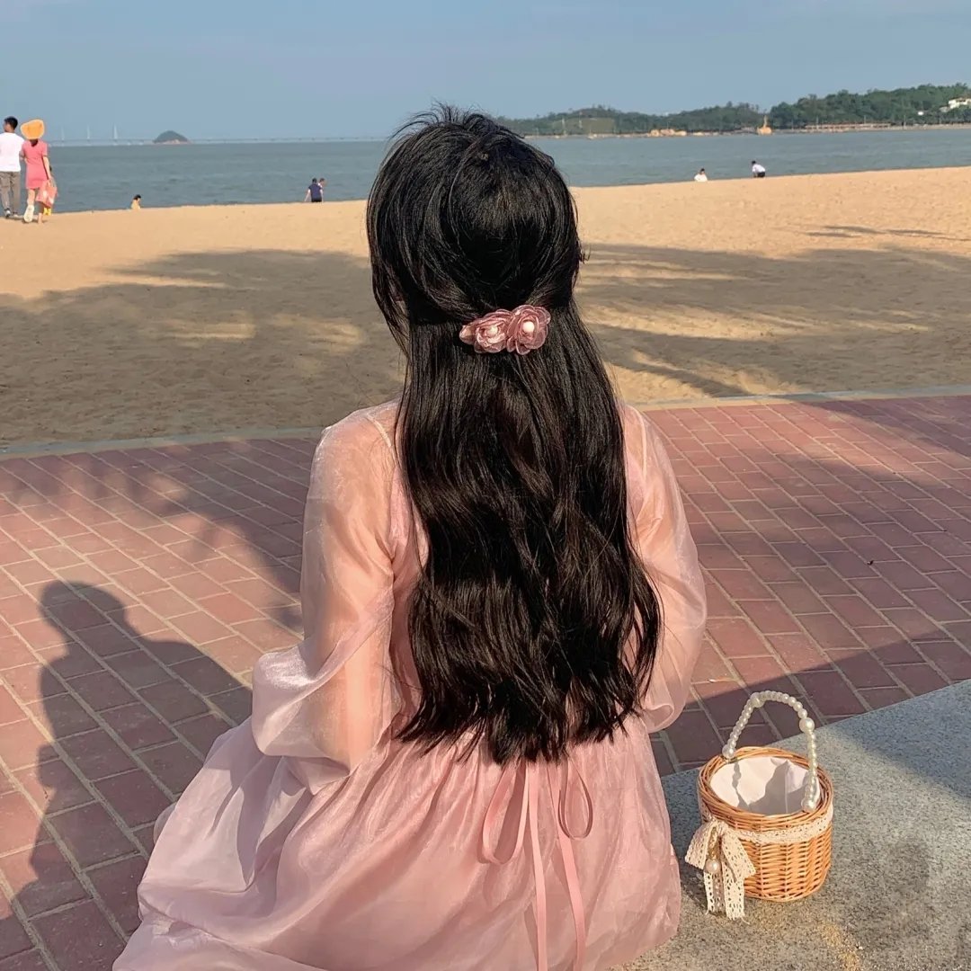 罗斯威尔第一季